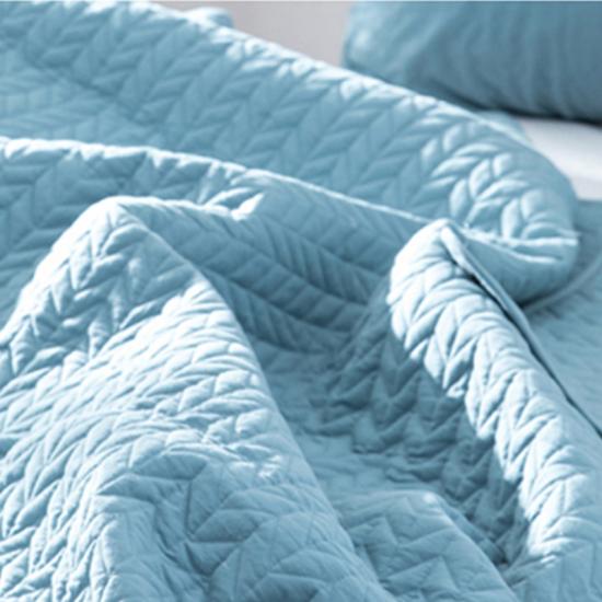 Blue Embroidery Quilt  Crinkle Quilt Cover Set