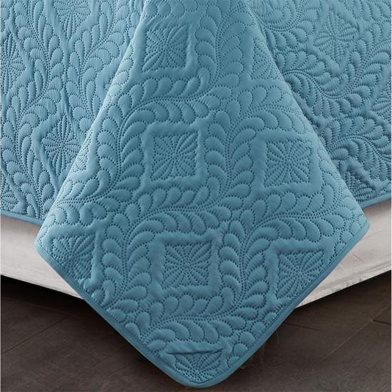 cxmicrotex Damask Embossed Reversible Bedspread