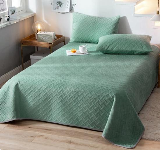 Solid Velvet Pinsonic Quilt Ultrasonic Embosed Velvet Fur Bedspread