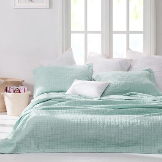 Choosing the Right Solid Bedding For Your Bedroom